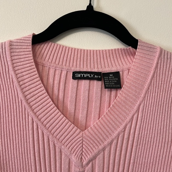 Pink Ribbed V-Neck Sweater - Picture 3 of 6